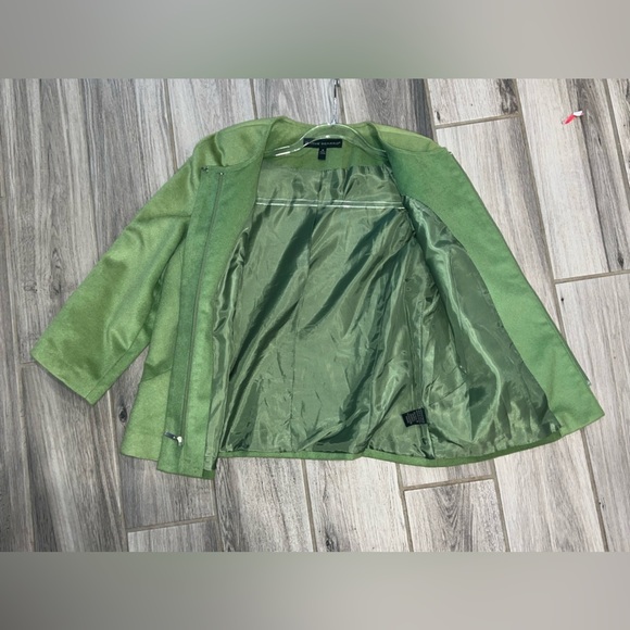 Harve Bernard Olive Three Quarter Sleeve Blazer - Picture 5 of 11